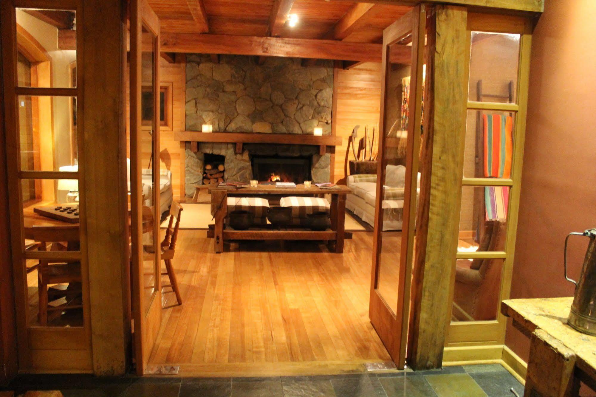 Hotel Puelche Puerto Varas Bagian luar foto