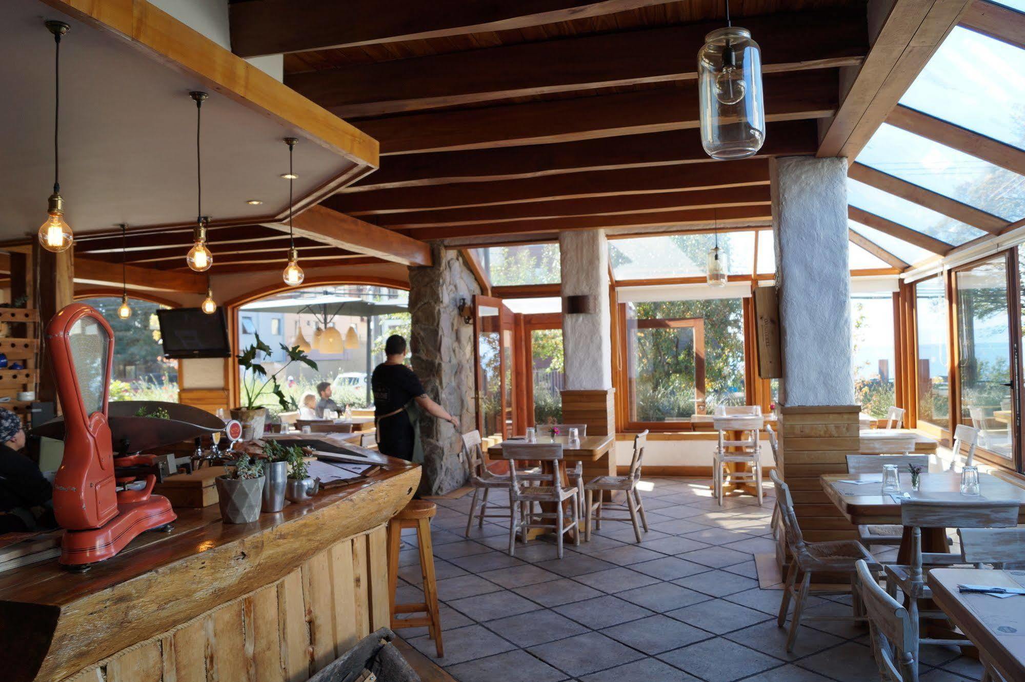 Hotel Puelche Puerto Varas Bagian luar foto